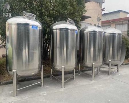 惠州不锈钢水箱厂家供应