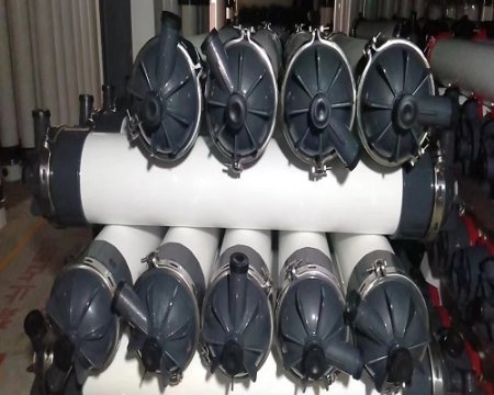 中空纤维超滤膜是什么材质的